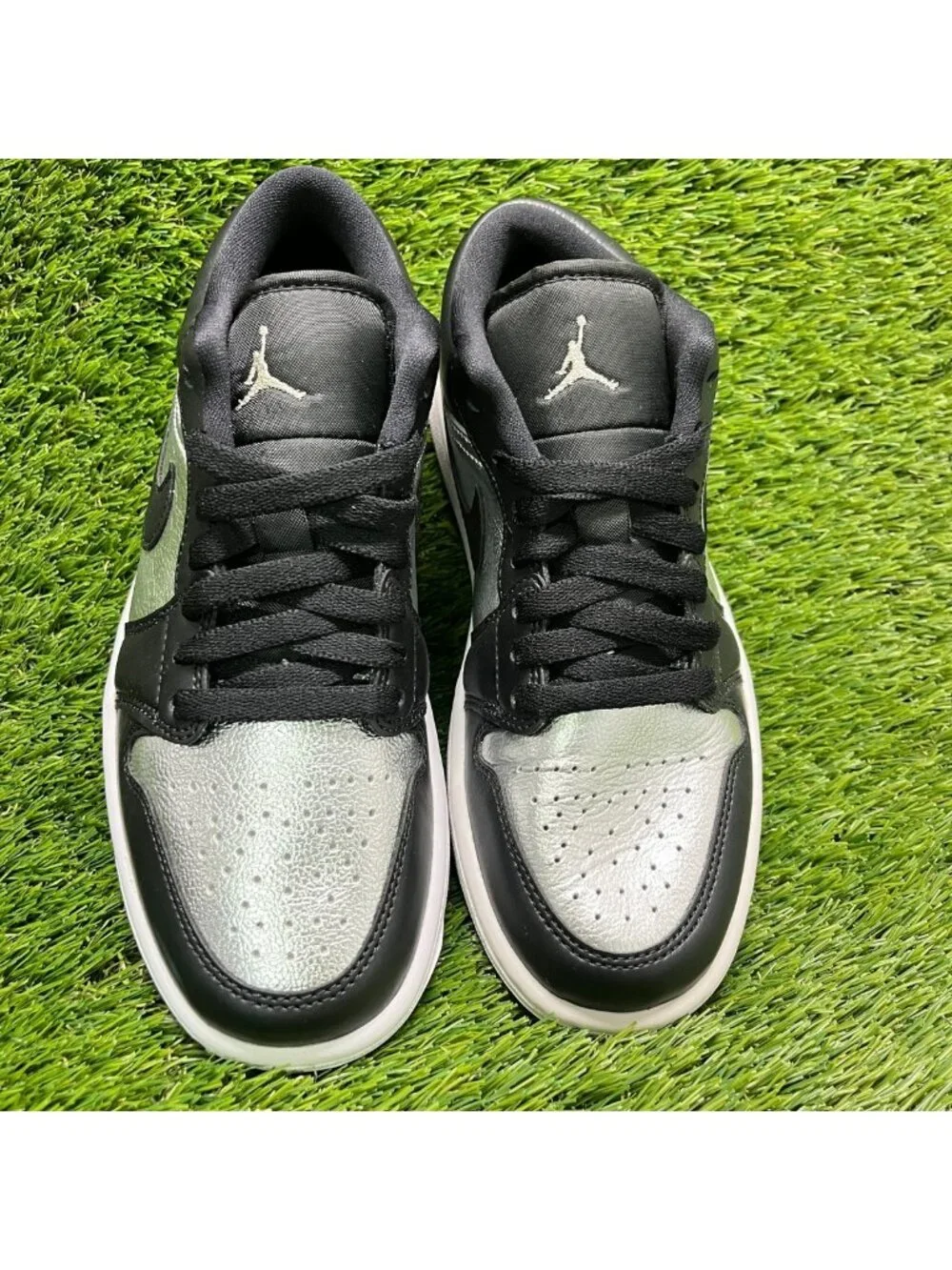 Nike Air Jordan 1 Low Womens Size 6.5 Silver Black Athletic Shoes Sneakers